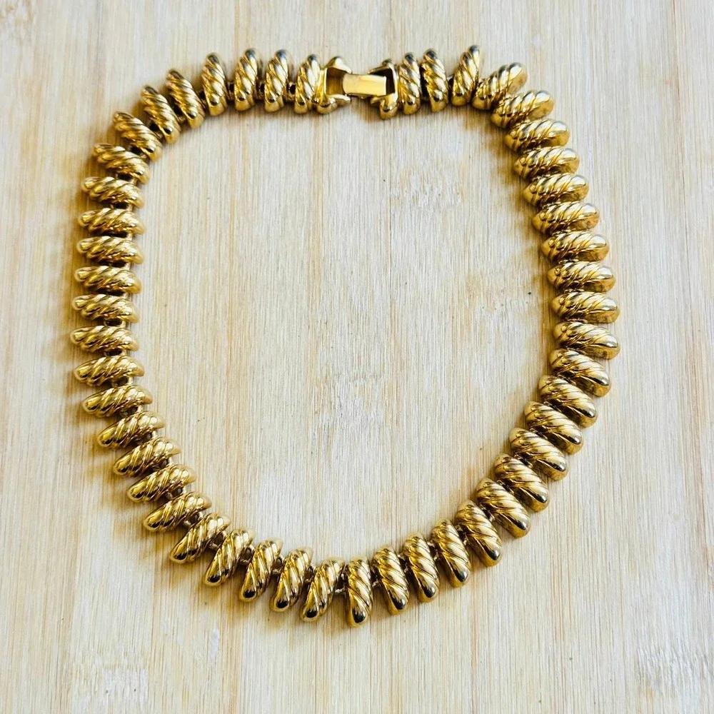 Erwin Pearl Ribbed Curved Link Collar Necklace VTG Statement Elegant Gold Plated